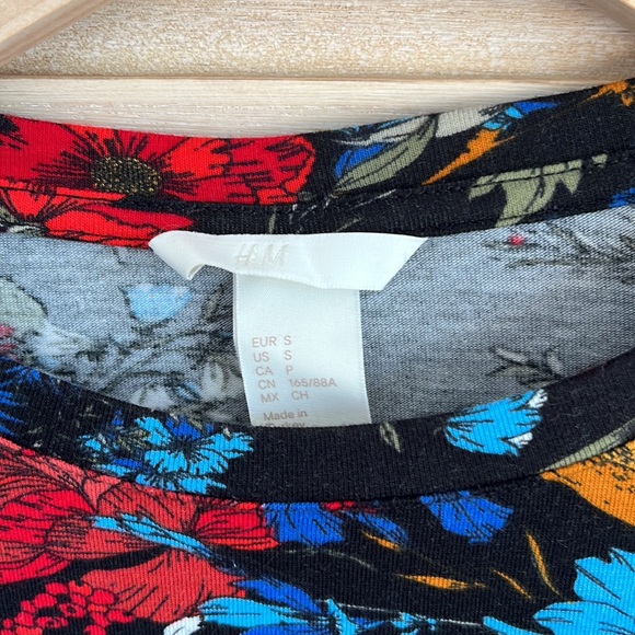 H&M Wildflower Fitted Stretchy Long Sleeve Dress - Picture 2 of 7